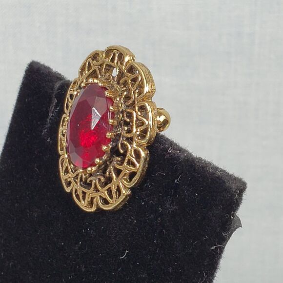 Vintage 1970's Sarah Coventry Gold Tone Brooch W/Oval Red Rhinestone Marked SC - Picture 8 of 14